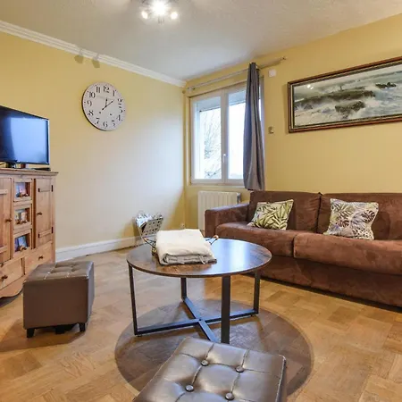 2 Bedroom Awesome In Équemauville