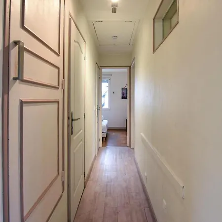 2 Bedroom Cozy In 別荘