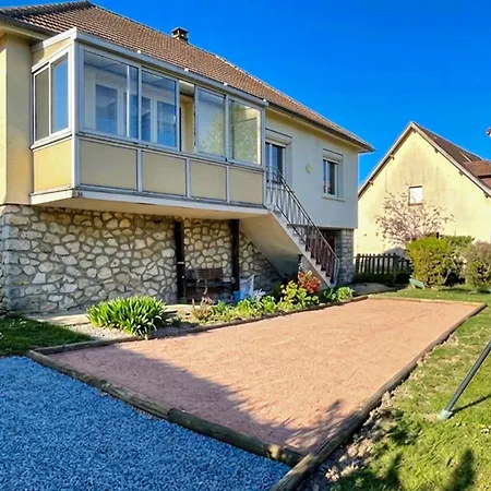 2 Bedroom Gorgeous Home In Equemauville * Équemauville