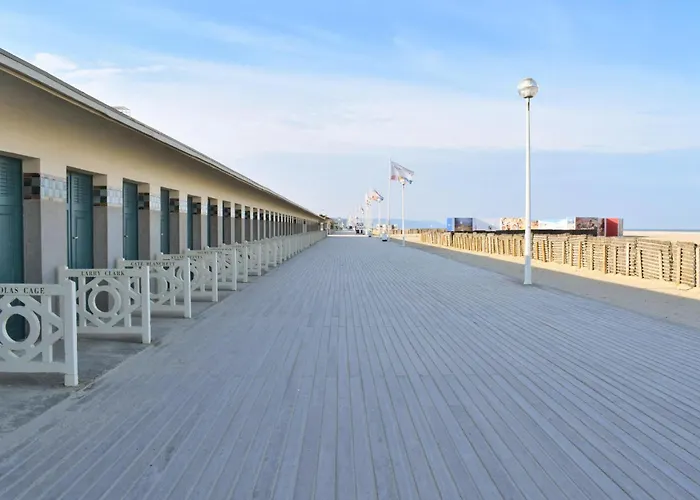 別荘 2 Bedroom Cozy In